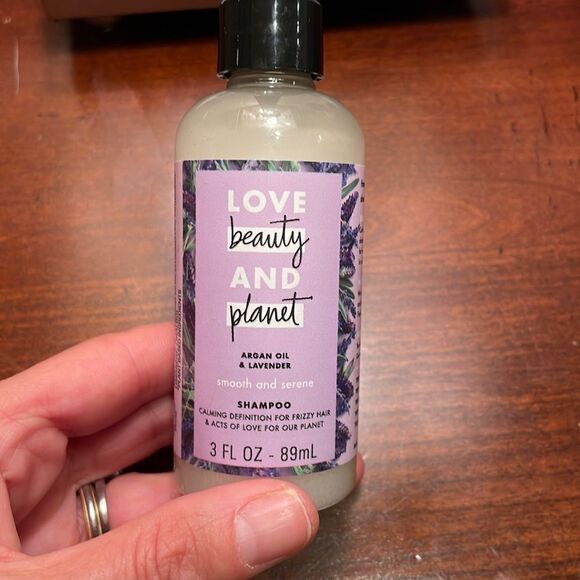 NWT Love Beauty and Planet Argan oil and lavender shampoo - Picture 1 of 5